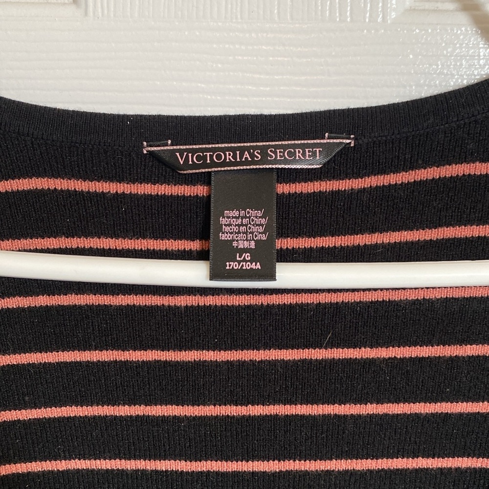|•VICTORIA’s SECRETS•| Scoop Neck Crop Top Sweater Large - Picture 3 of 5